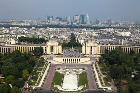 photo aérienne de paris, visibilite de trocadero jusqu'à quartier de la defense